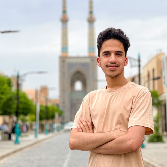 دانیال زارع شاهی